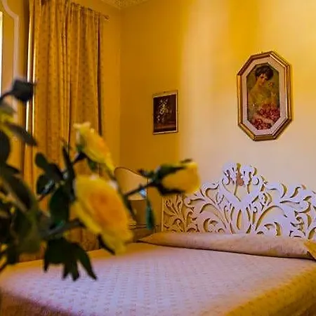 Seneca 3* Rom